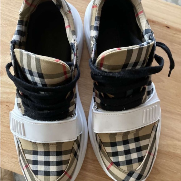 Burberry vintage shoes - Picture 3 of 6